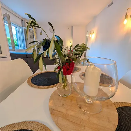 Appartement Grand 3 6 Personnes, Terrasse Privee A 300m De La