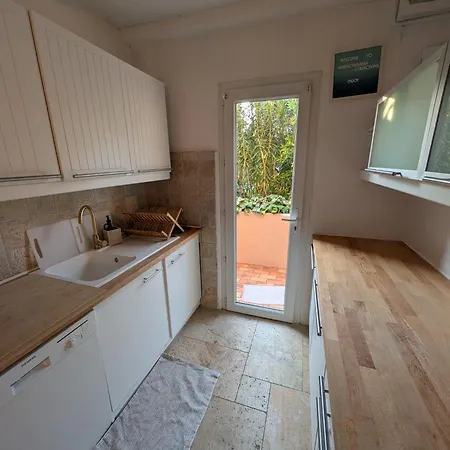 Appartement Grand 3 6 Personnes, Terrasse Privee A 300m De La Sainte-Maxime